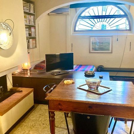 Monolocale Apartment Perugia Bagian luar foto